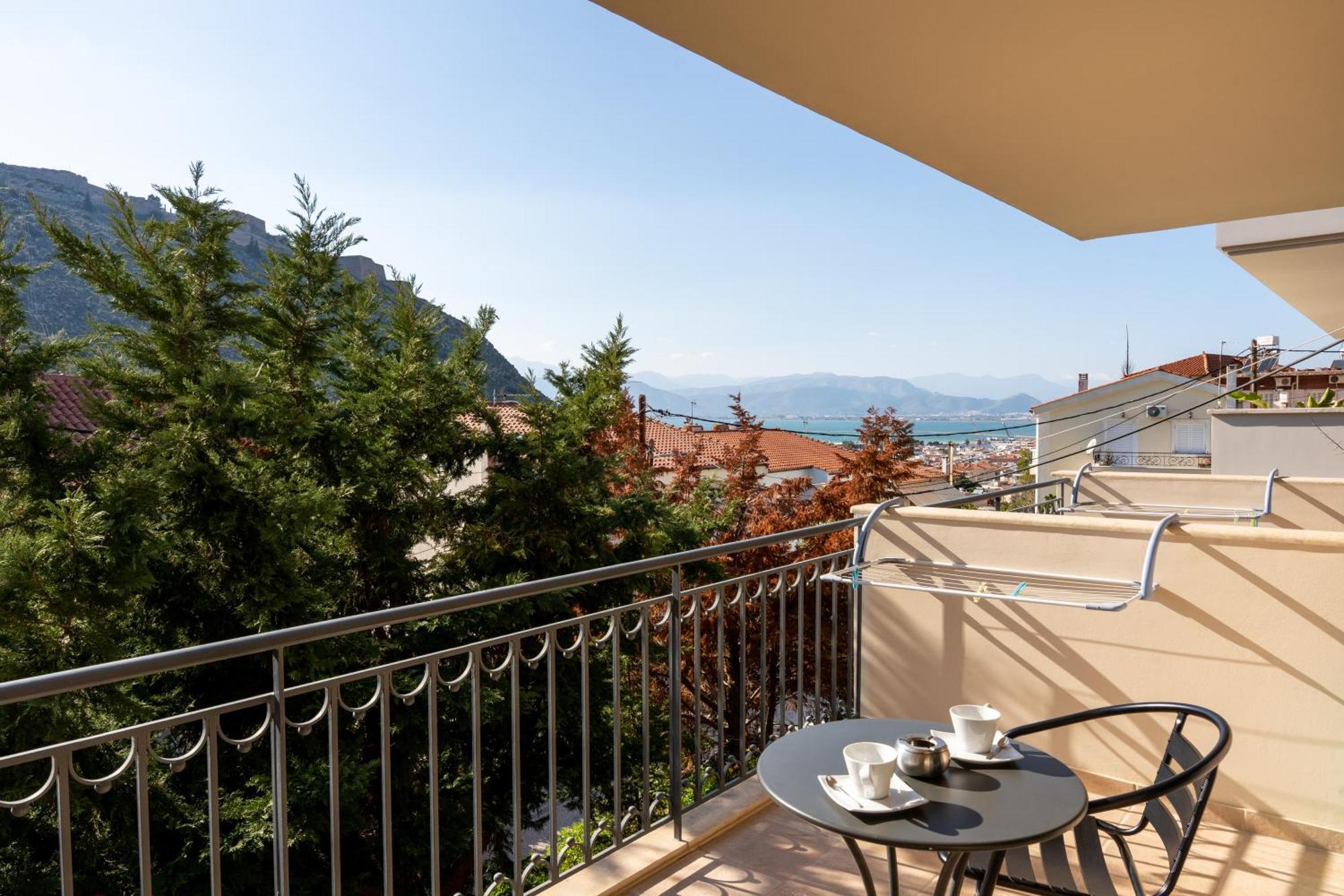 Aerinon Guesthouse Nafplio Exterior photo