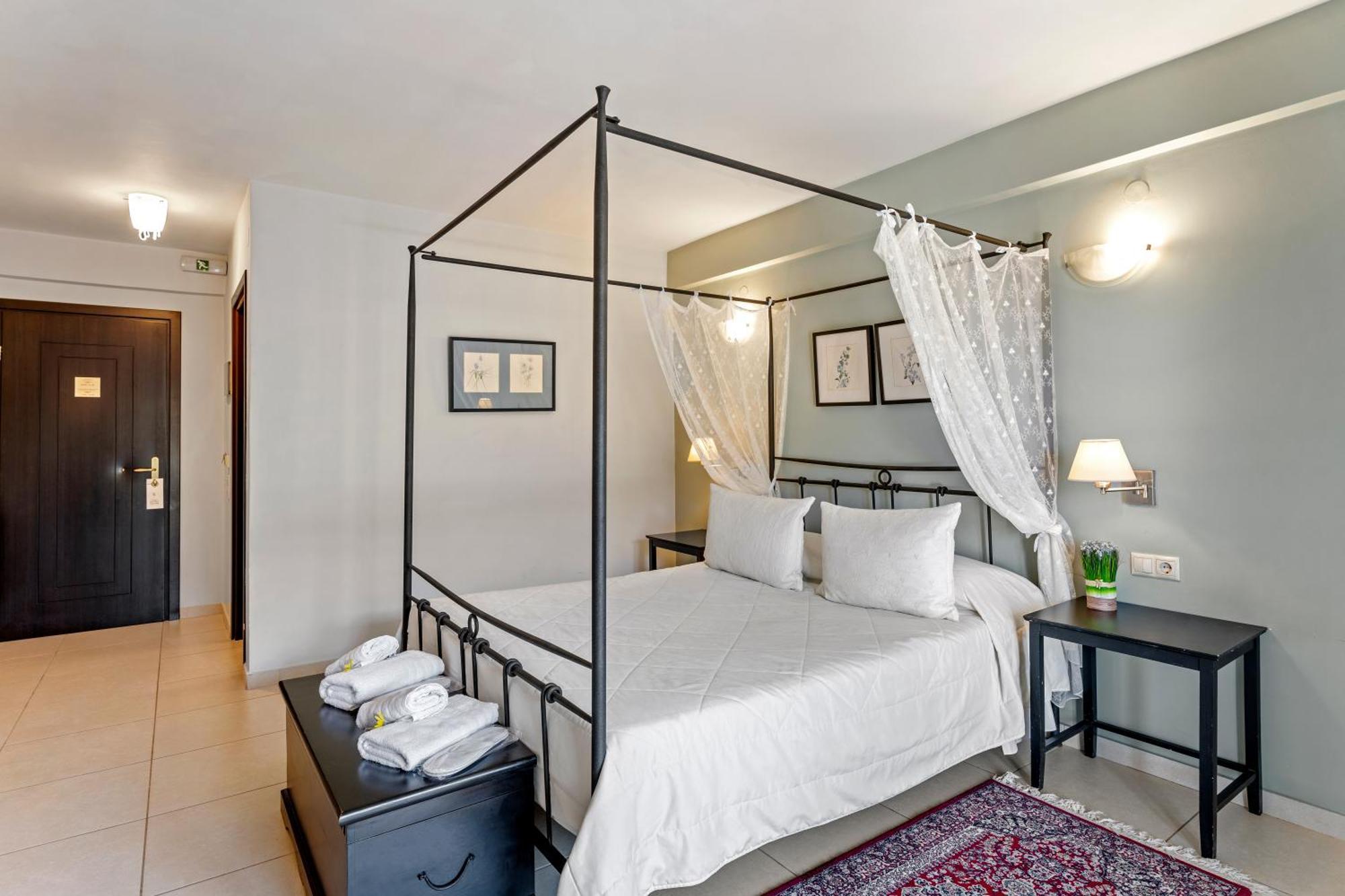 Aerinon Guesthouse Nafplio Exterior photo