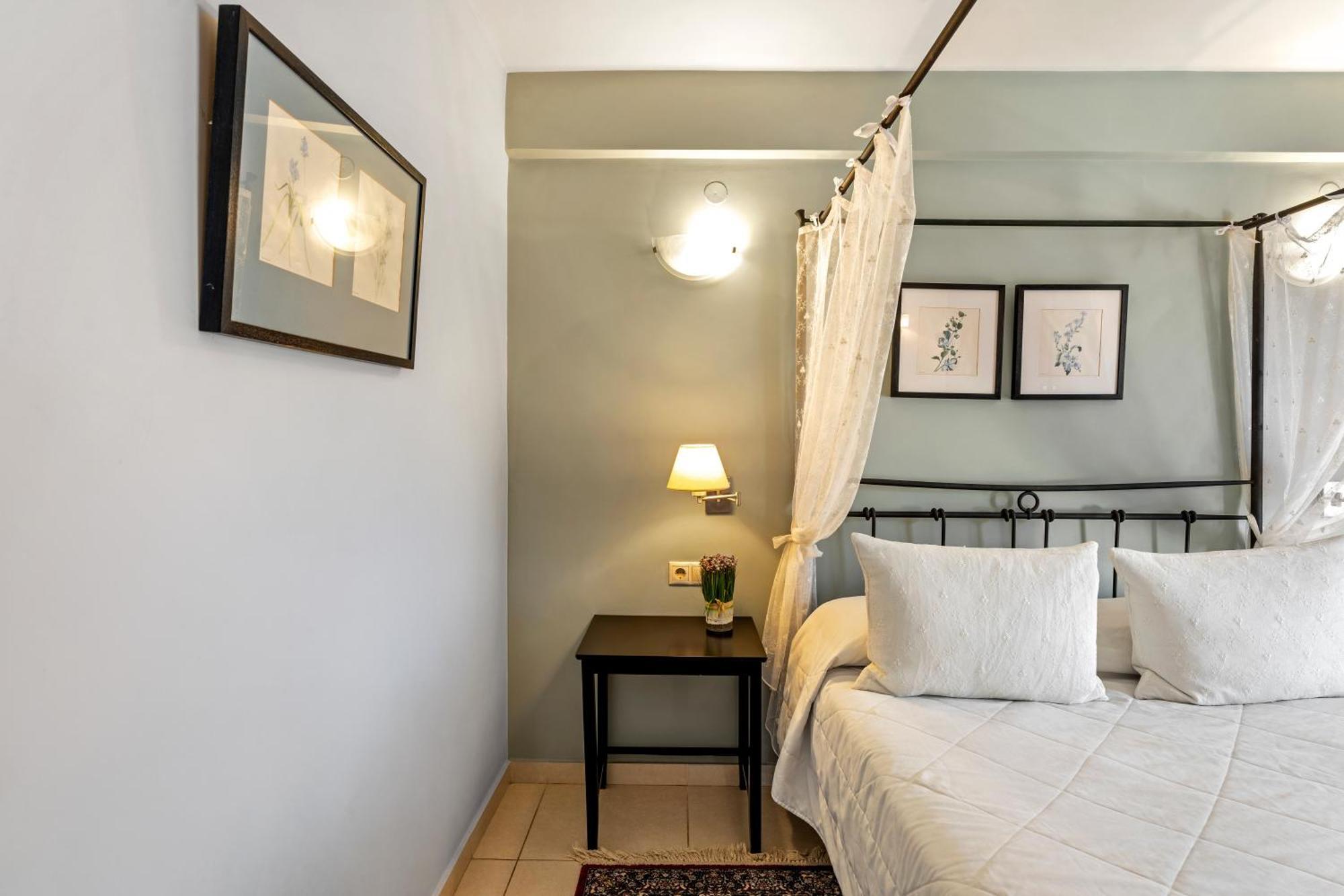 Aerinon Guesthouse Nafplio Exterior photo