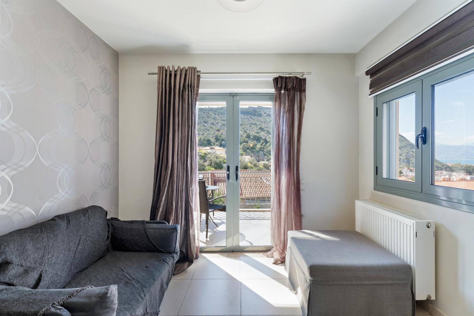 Aerinon Guesthouse Nafplio Exterior photo