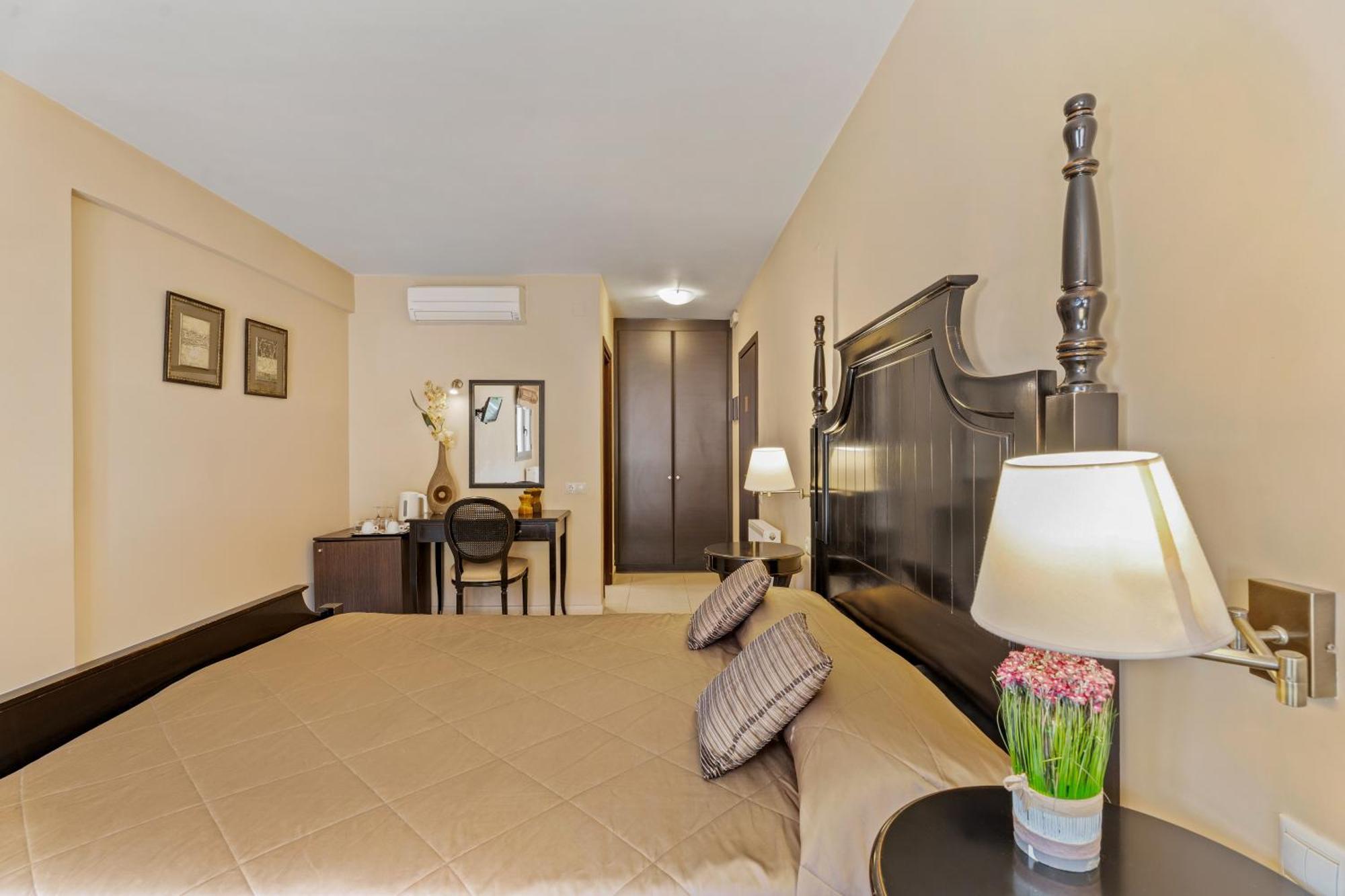 Aerinon Guesthouse Nafplio Exterior photo