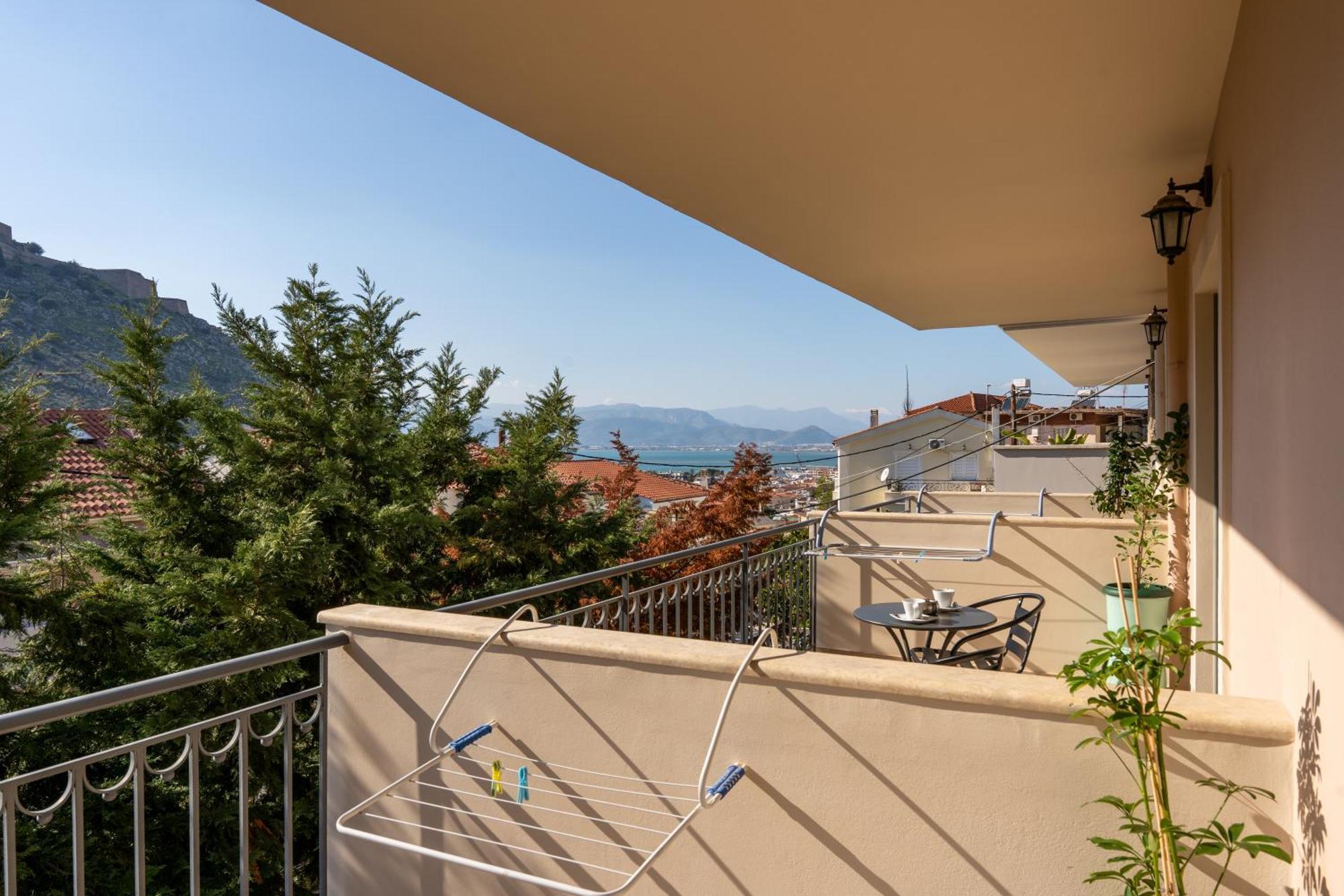 Aerinon Guesthouse Nafplio Exterior photo