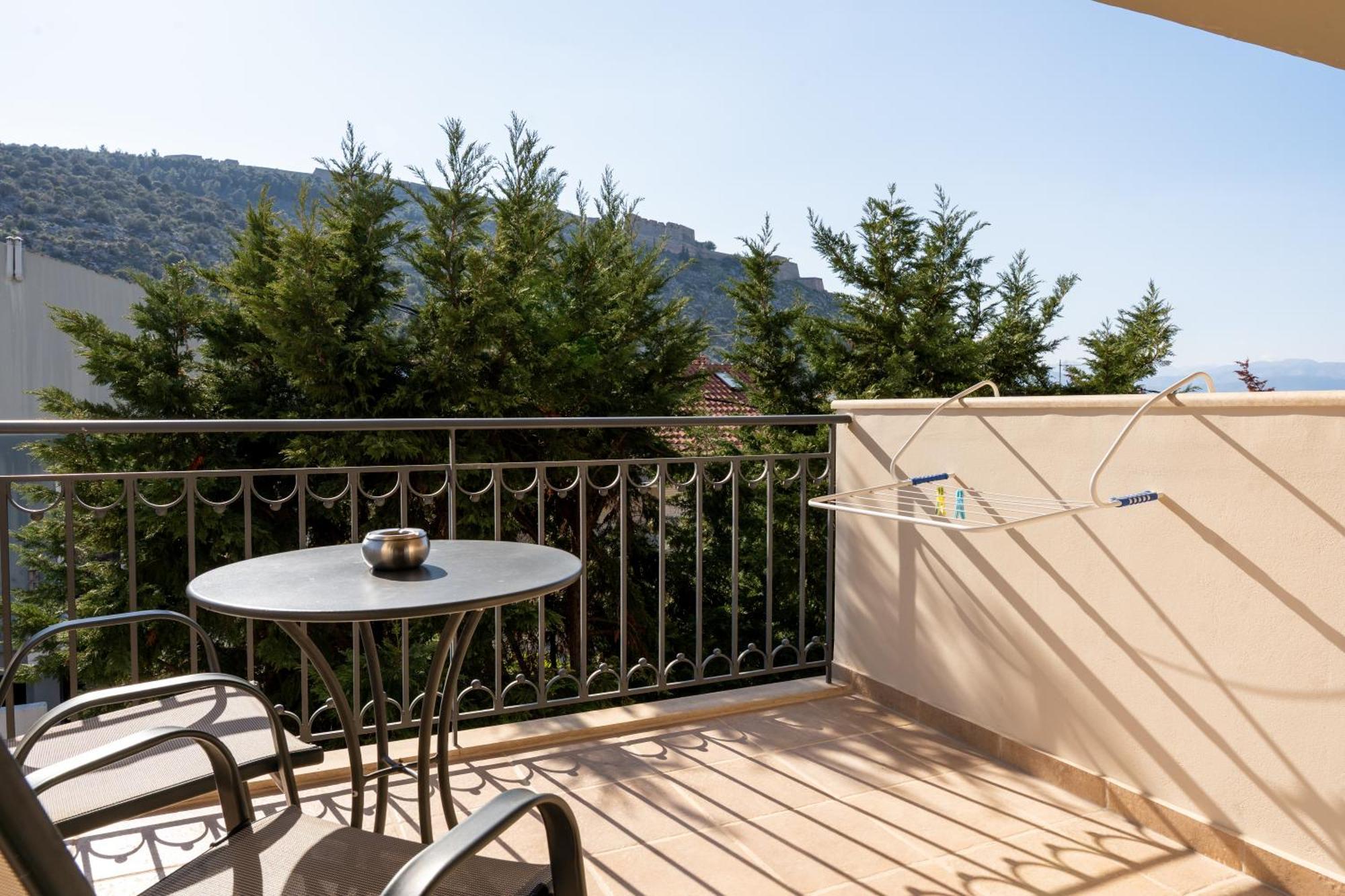 Aerinon Guesthouse Nafplio Exterior photo