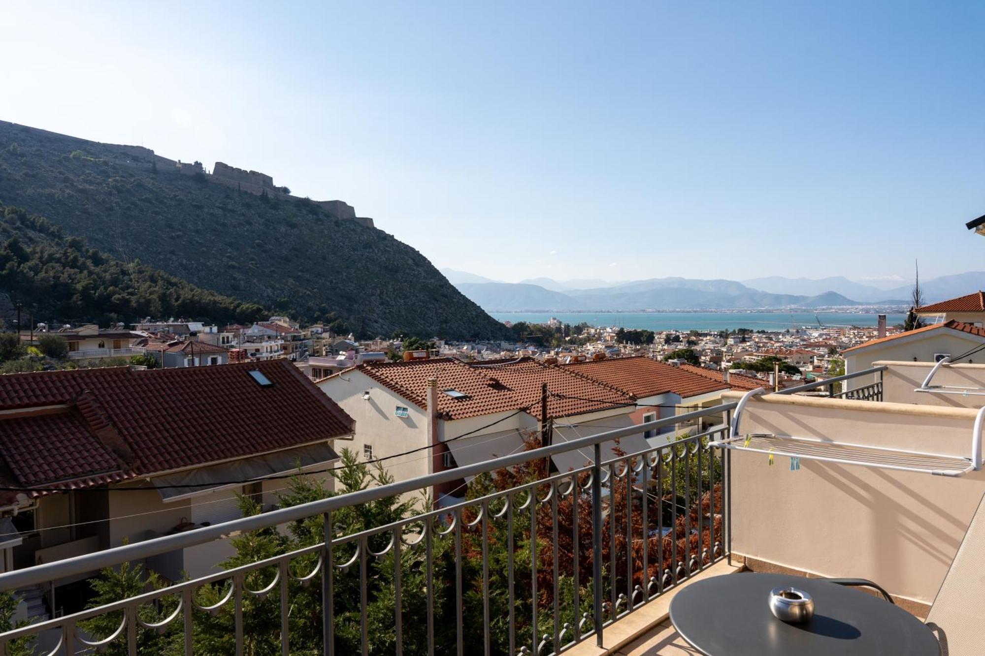 Aerinon Guesthouse Nafplio Exterior photo